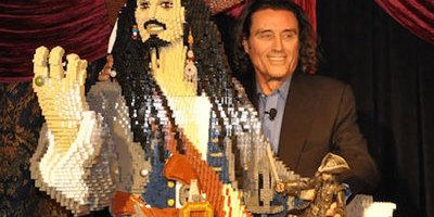 Escultura LEGO de Jack Sparrow