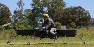 Joven australiano construye su propia aeromoto