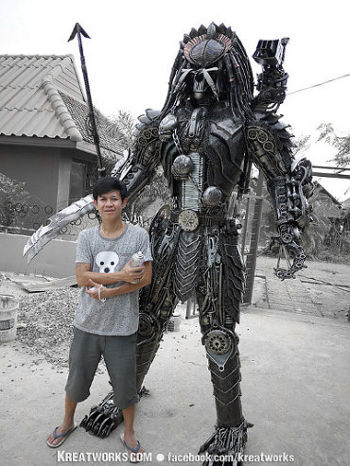 Mira este increíble Predator steampunk