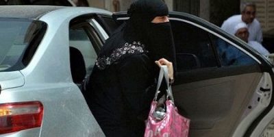 Sistema electrónico de rastreo es usado para las mujeres en Arabia Saudita