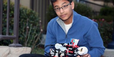 Un joven de 12 años crea una impresora braille usando Legos